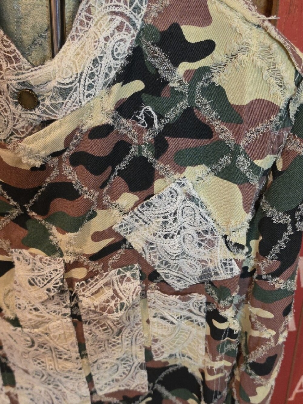 051p POL Patchwork Camouflage and Lace Jacket in Green and Brown - Picture 8 of 16